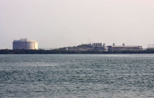 Image for article: Secrecy over leaking gas tank sinks Santos deal