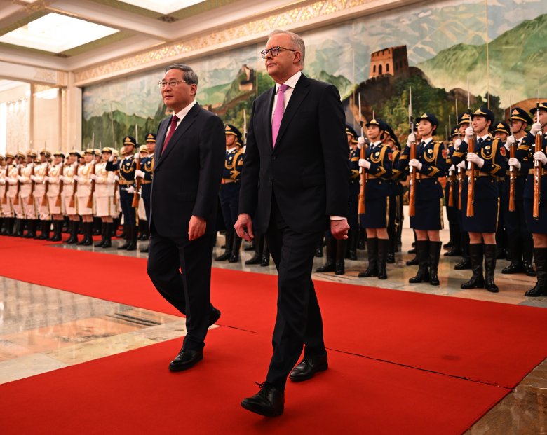 Prime Minister Anthony Albanese and Premier Li Qiang in the Great Hall of the People, Beijing.