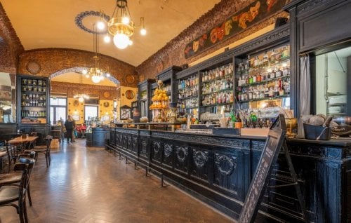 Image for article: Falling through time in Trieste