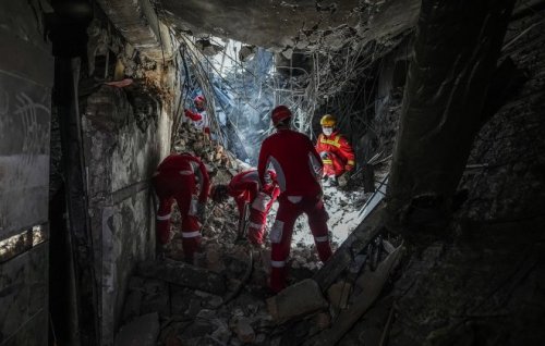 Image for article: Trump strikes, then claims peace in Iran–Israel conflict